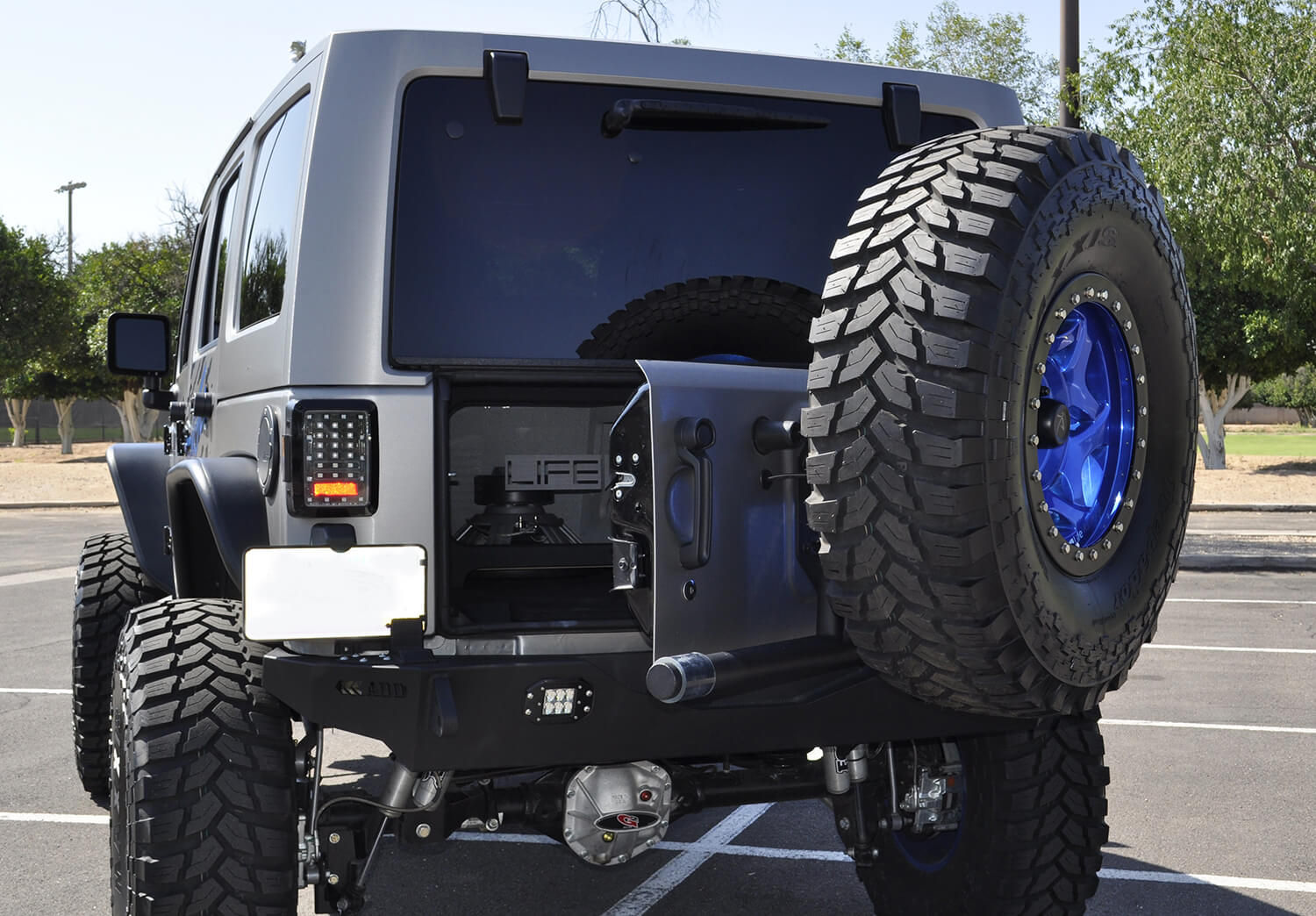 Rear Gate Tire Holder