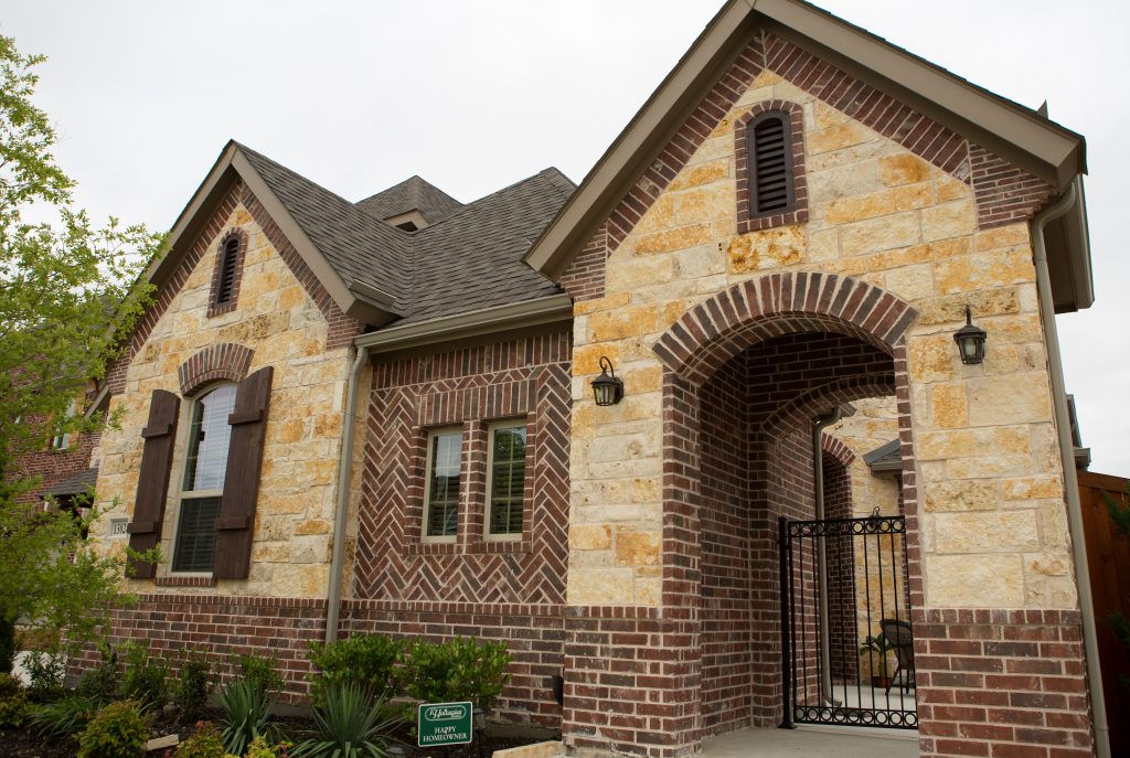 nicotine chopped 4,6,8 texas limestone natural quarry masonry stone color.jpg