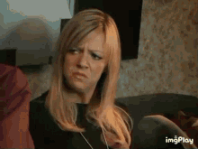 its-always-sunny-in-philidelphia-popcorn-scene.gif