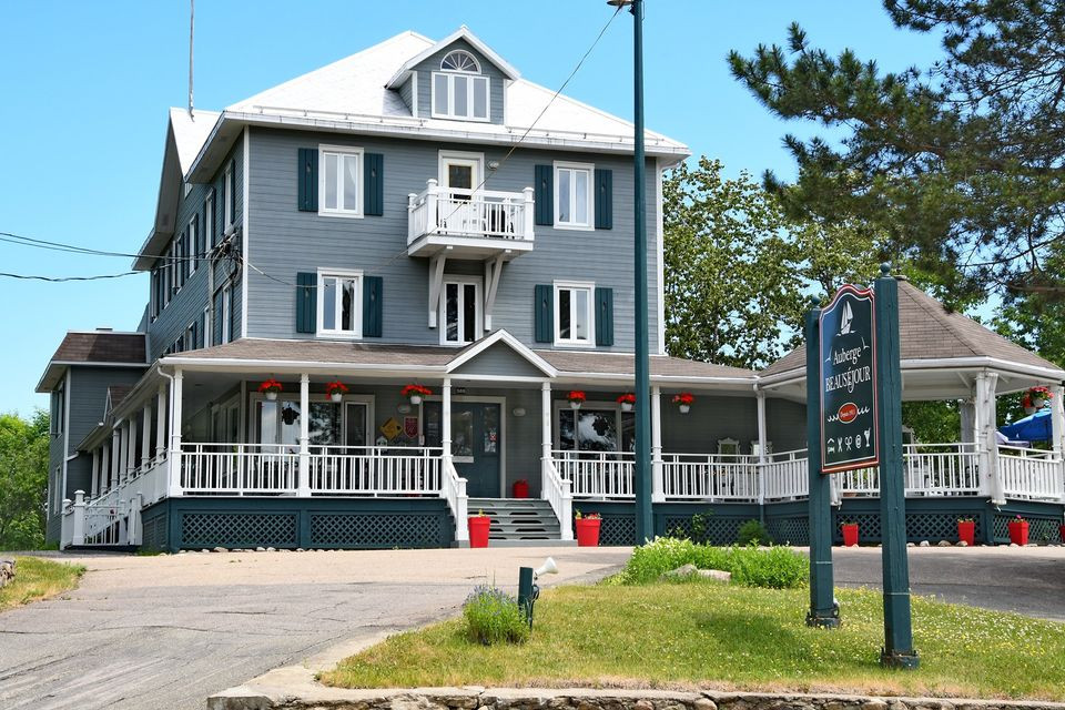 Auberge Beauséjour auberge saintjosephdelarive 569 Chemin du