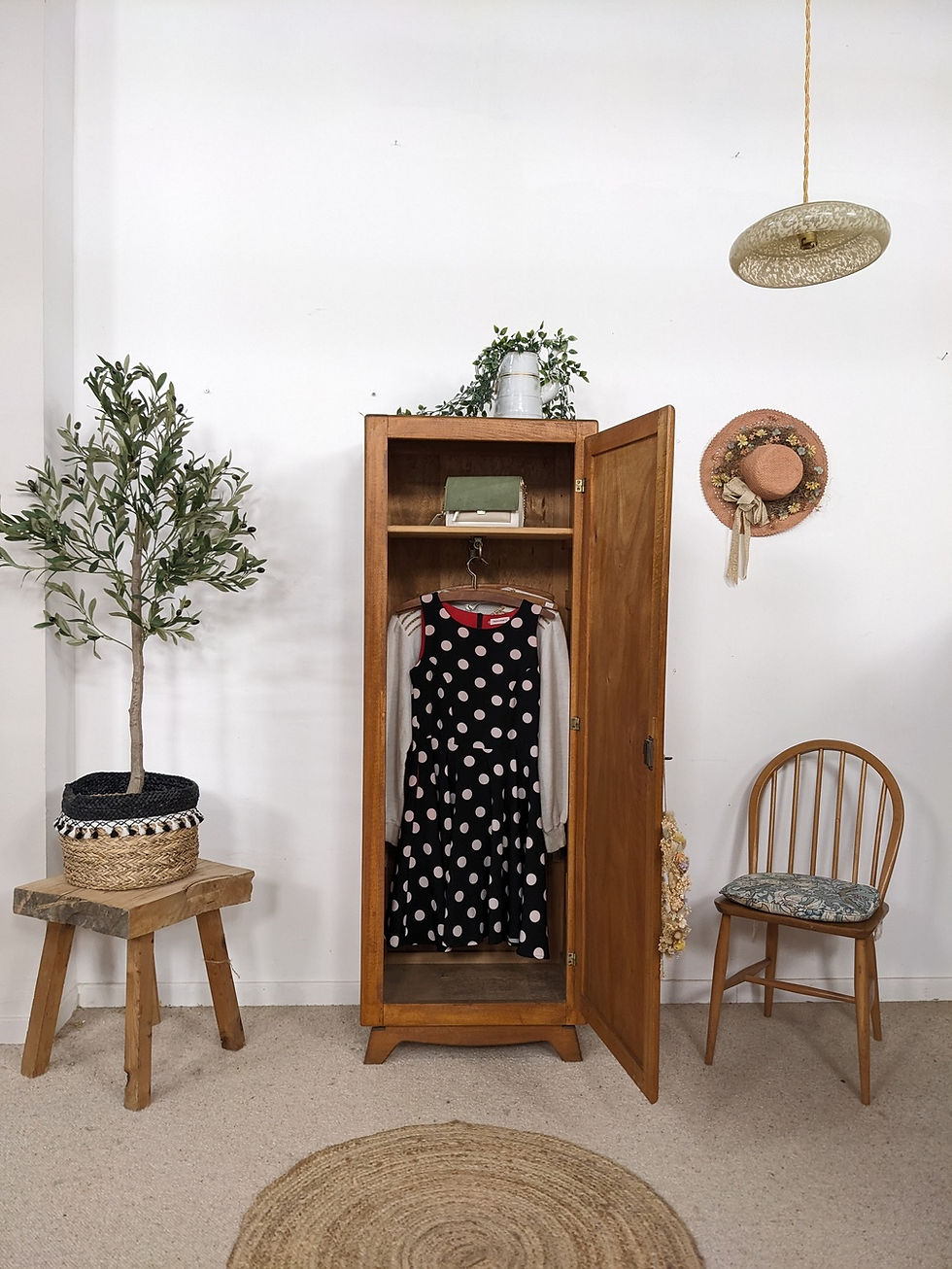 Bonnetière de seconde main années 60