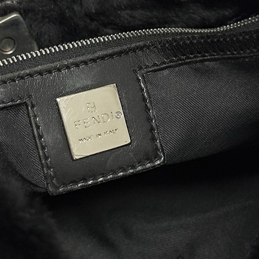 サムネイル： FENDI FFロゴ ファートートバッグ