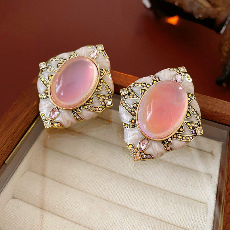 Thumbnail: Vintage Red Resin Women's Earrings Stud Earrings Luxury large Geometric Oval ear