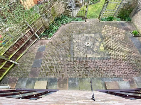 Patio with circle detail from above - before