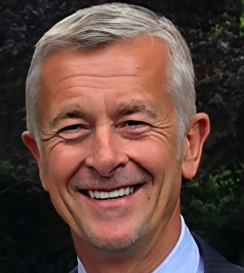 headshot_edited.png