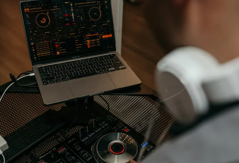 MJR Entertainment's professional DJ equipment