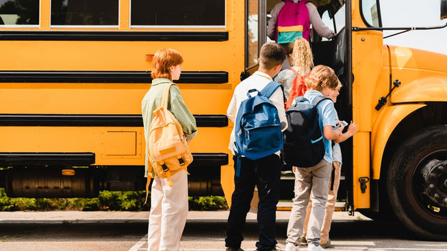 좋은 학교 보내려 공립학교 등록 감소