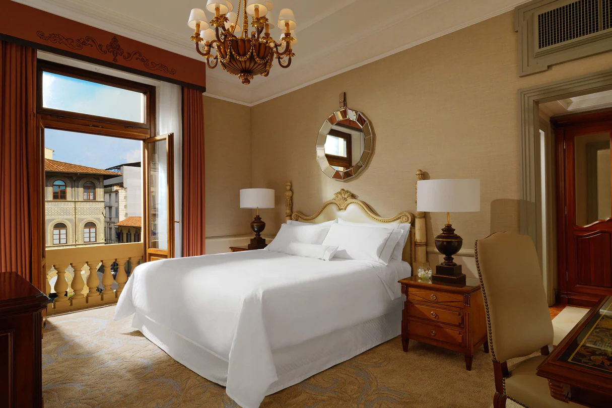 Clean and elegant rooms in The Westin Excelsior, Florence