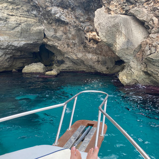 Maddy and Max explore Mallorca by boat