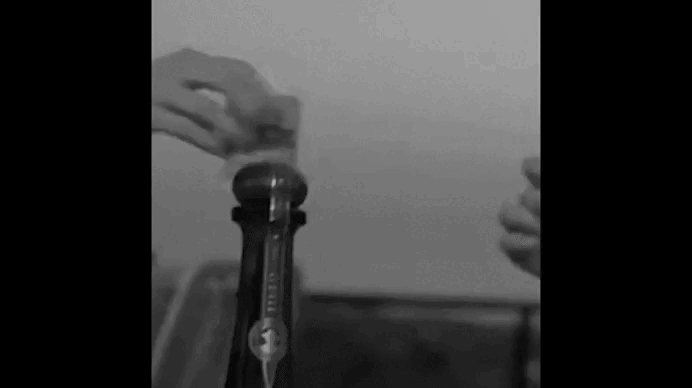 WhatsApp Video 2025-06-03 at 21.17.04 (1).gif