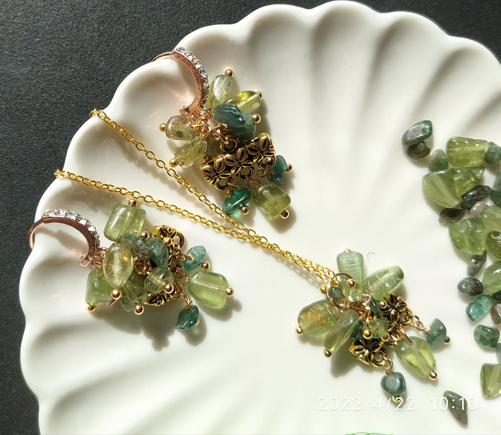 Natural Gem Green Kunzite Spodumene Earrings and Pendant 14 k Gold Plated