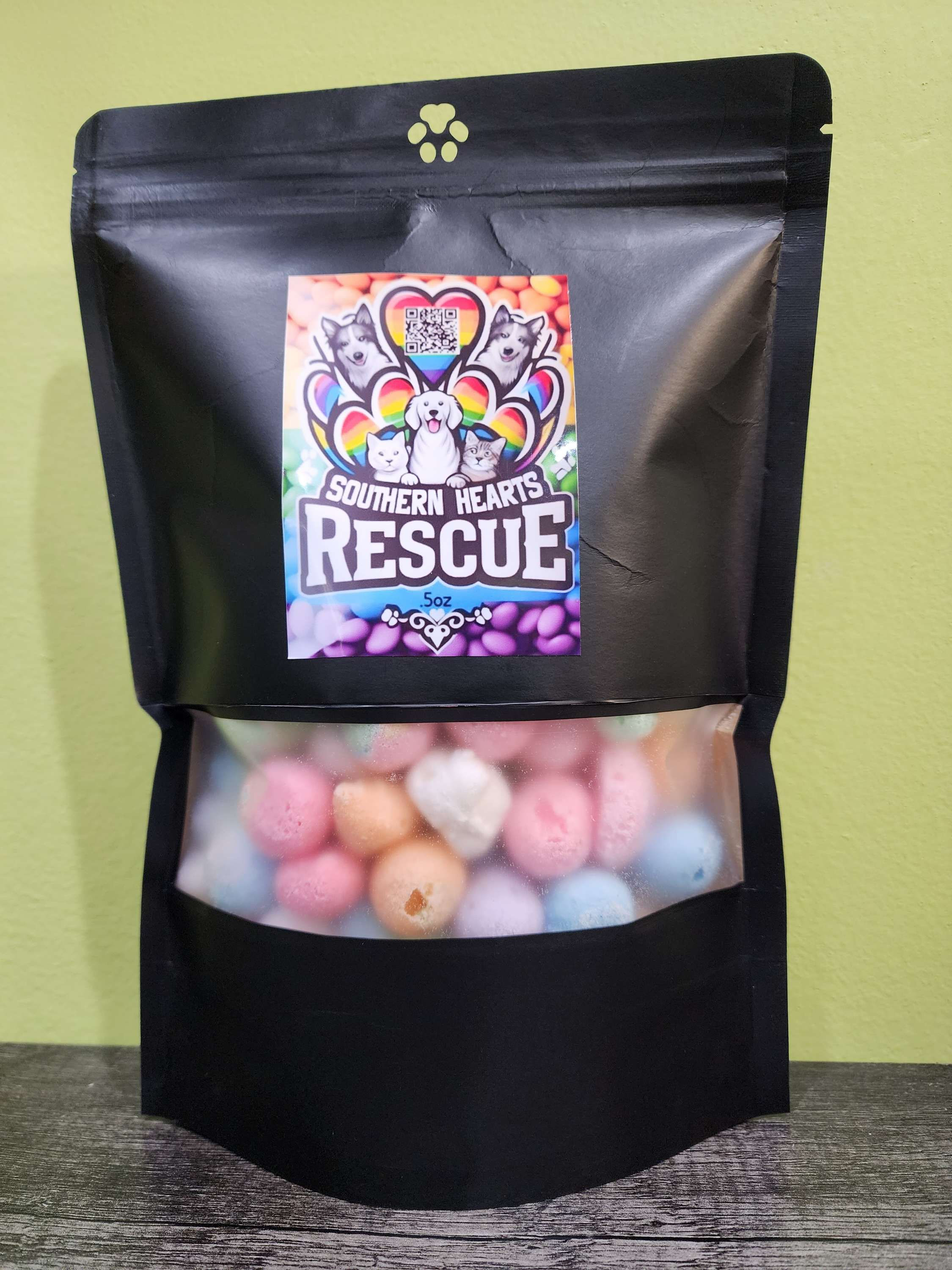 Freeze dried salt water taffy