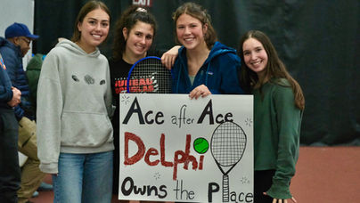 Crimson Bears open Region V tennis tournament
