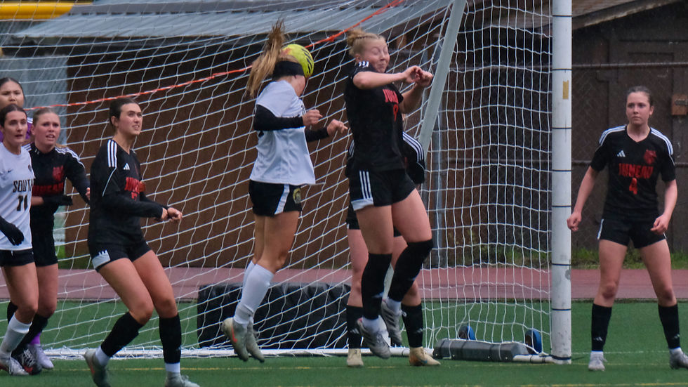 South Anchorage girls topple Juneau-Douglas High School: Yadaa.at Kalé