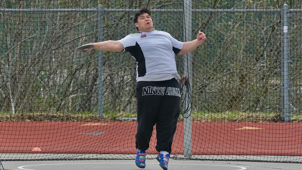 Juneau-Douglas High School: Yadaa.at Kalé senior Richard Tupou wins the discus with a throw of 141 feet 10 inches during the Capital City Invitational at Thunder Mountain Middle School’s Falcons Stadium on Saturday, May 16, 2026. (Klas Stolpe / Juneau Independent)