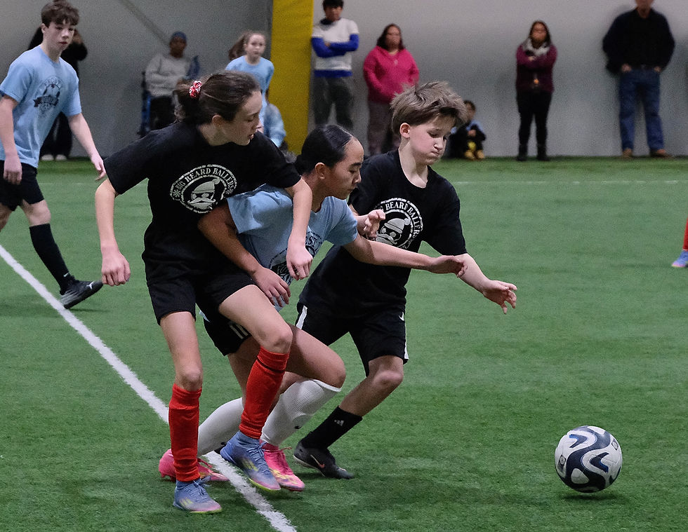 The Big Beard Ballers and Frosty Futbolers played in the 2025 Holiday Cup middle school division championship match on Friday, Jan. 2, 2026, at the Dimond Park Field House. (Klas Stolpe / Juneau Independent)
