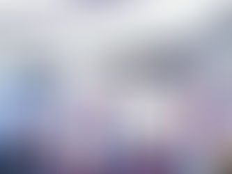 Pantallas de Distrito T-mobile con Promo de Emprende Notas