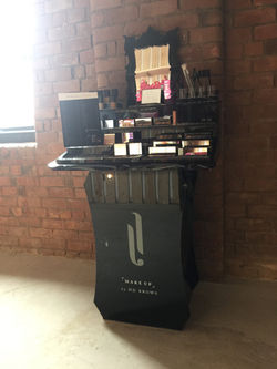 HD Makeup Cabinet