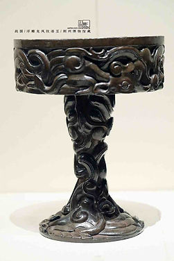 Bronze Food Container with Dragon and Phoenix Relief — Jingzhou Museum