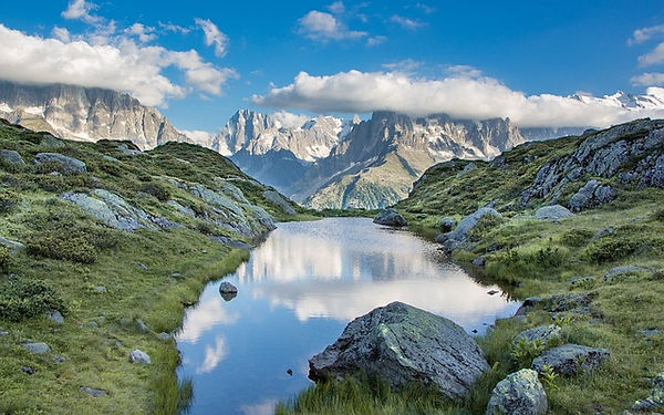 mountains-gac06e5625_640.jpg