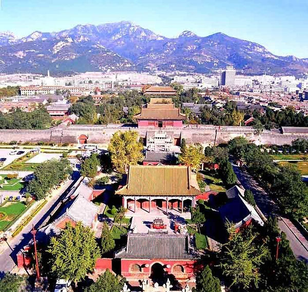 Dai Temple at the foot of Mount Tai