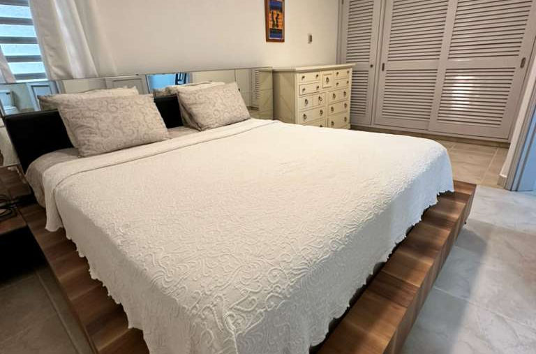 cupecoy-condo-forsale-seaview-sintmaarten