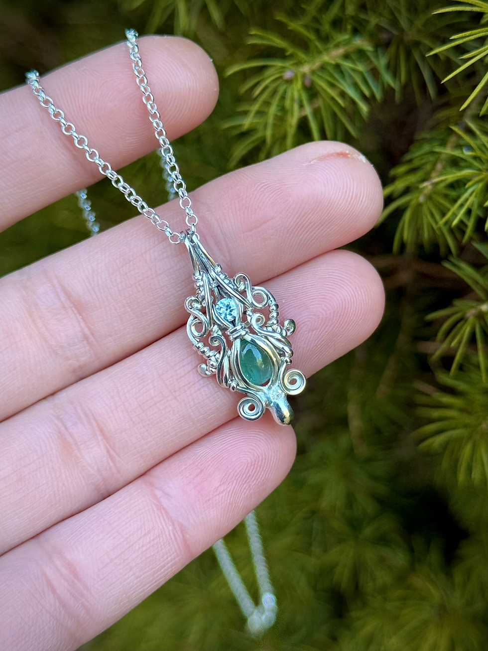 Thumbnail: Emerald Twist