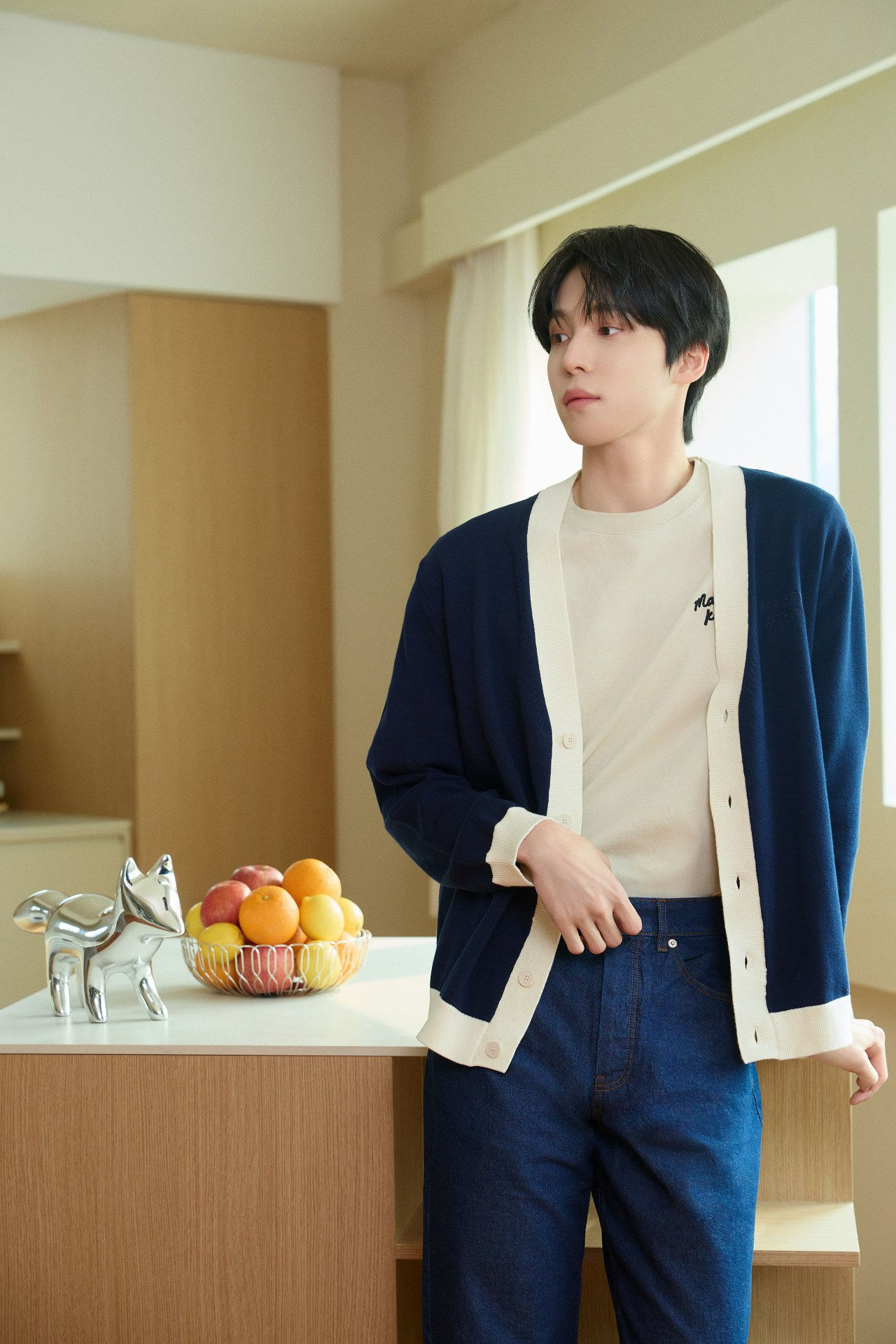 ATEEZ成員丁潤浩 ©️ Maison Kitsuné
