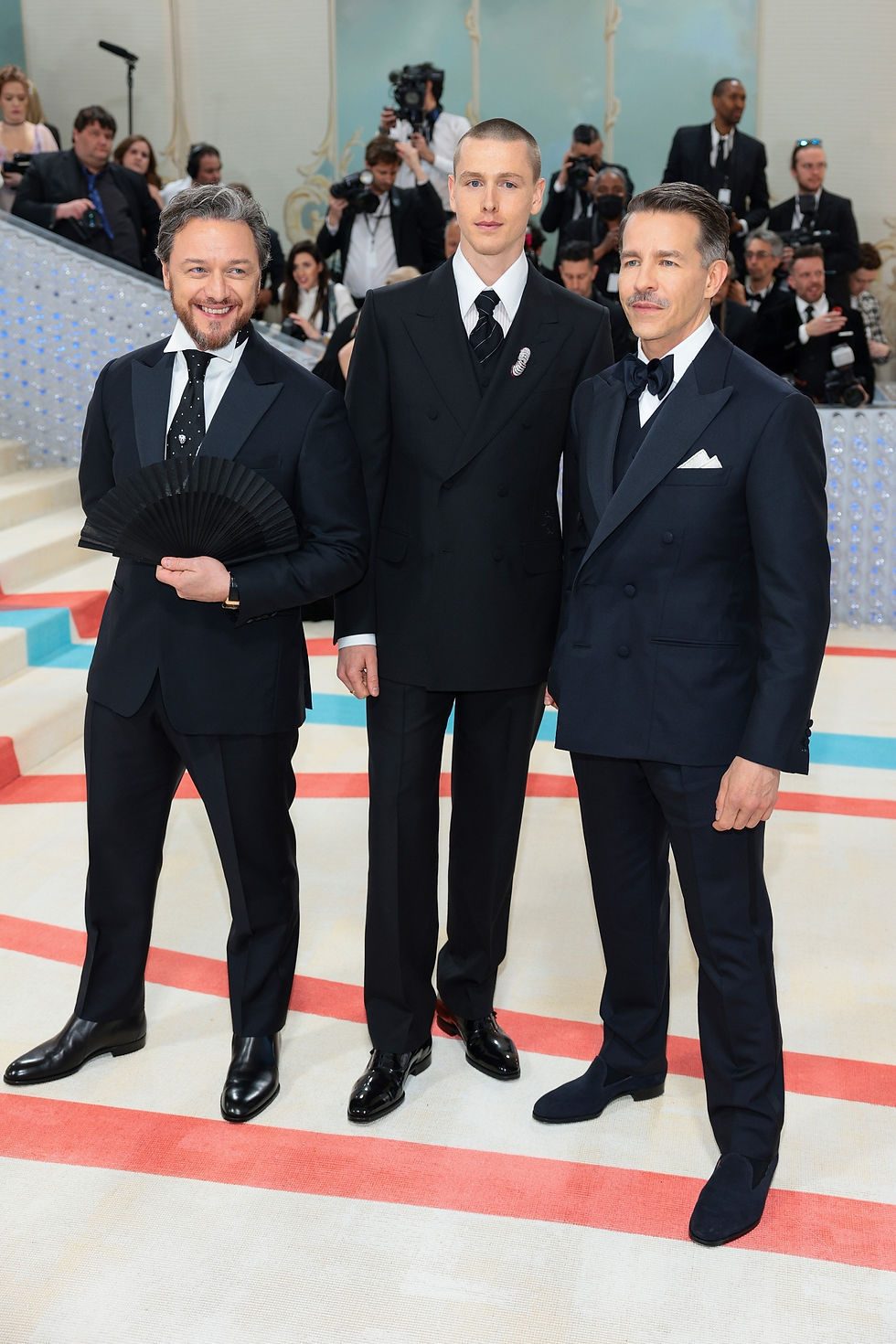 (左至右)James McAvoy, Harris Dickinson, Simon Holloway