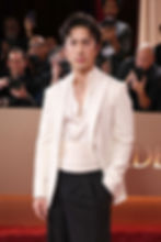 Hudson Williams 搭配 Bulgari 珠寶出席2026金球獎頒獎典禮 ©️ Bulgari