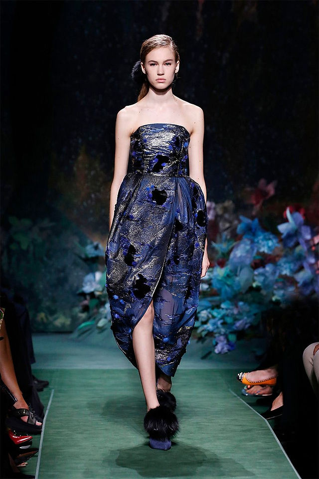 fendi-woman-hf17-18-look-17_s1