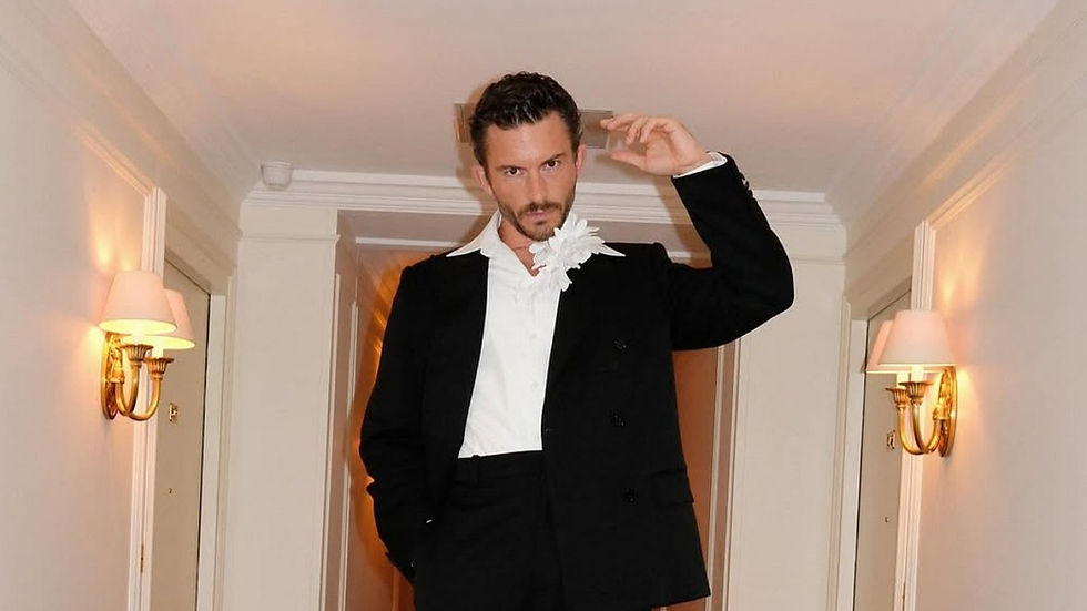 Jonathan Bailey 的成功,是否代表好萊塢終於不再害怕同志當男主角?/ Has Hollywood Finally Stopped Fearing Gay Leading Men?