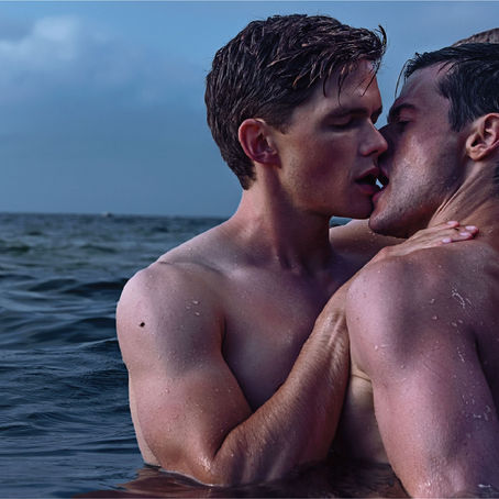 《士兵與軍官》展現如何真正地「愛」與「被愛」/ Firebird will teach you how to love and be loved