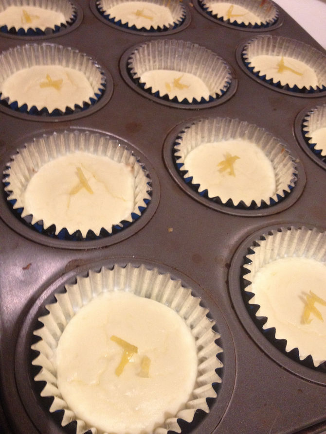 Light Lemon Mini Cheesecakes