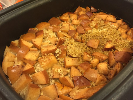 Overnight Oatmeal with Apples and Maple Syrup