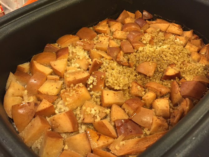 Overnight Oatmeal with Apples and Maple Syrup