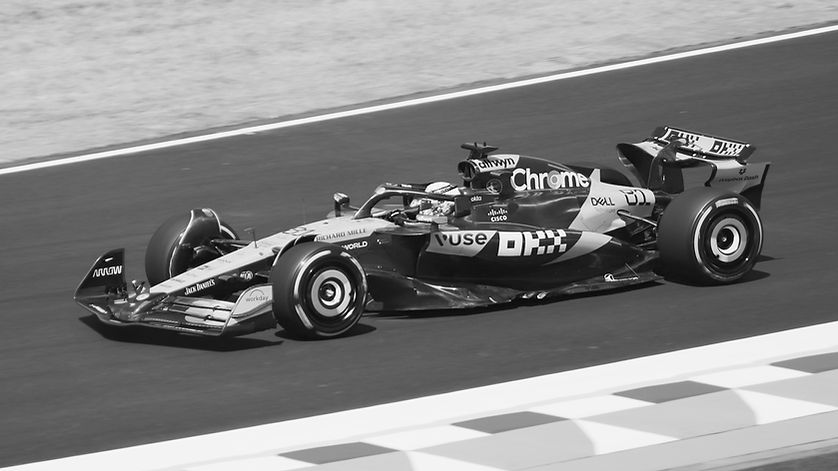 2025_Japan_GP_-_McLaren_-_Oscar_Piastri_