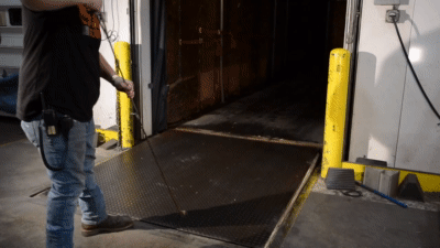 Mechanical Dock Leveler