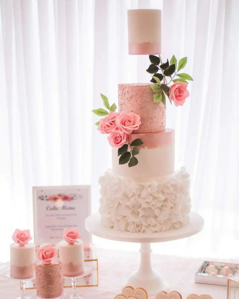 4 tier wedding cake with hand made flowers floating tier wedding cake