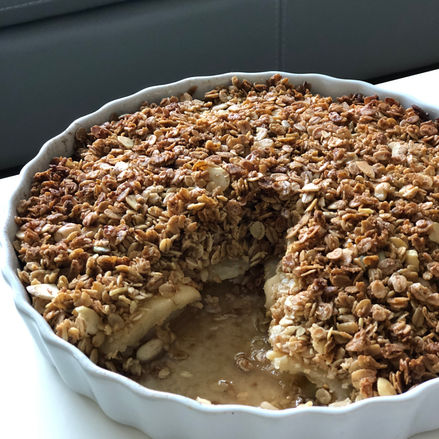 HOMEMADE APPLE & PEAR CRUMBLE