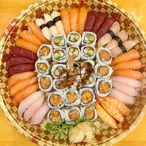 Medium Sushi & Rolls Tray (55 PCS)