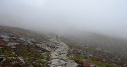 מאיה ושאנטי בטרק באזור