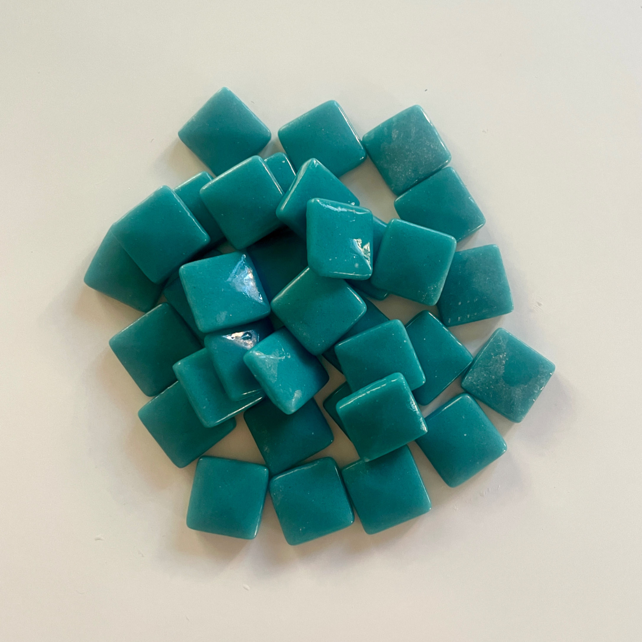 15x15mm - YEŞİL PİRAMİT  Sanatsal Cam Mozaik (23) 
