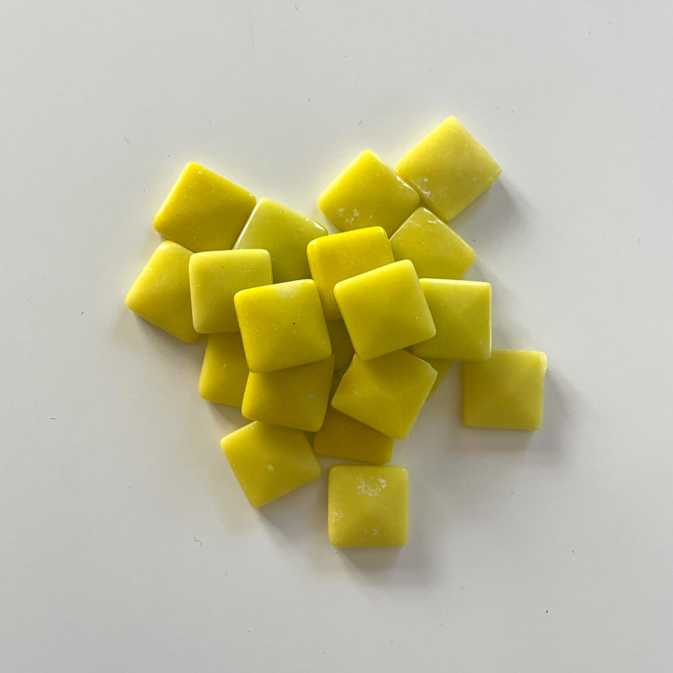 Küçük resim: 15x15mm - SARI PİRAMİT Sanatsal Cam Mozaik (16) 