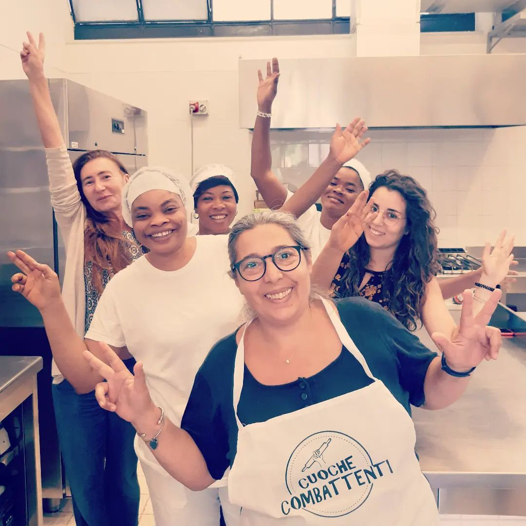 CUOCHE COMBATTENTI. La bottega delle C. C. a Palermo. Riscatto in cucina per le donne vittime di violenza
