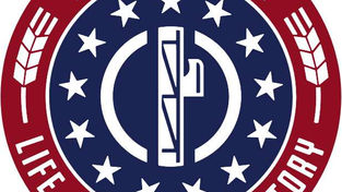 FASCISTI U.S.A. / Il Patriot Front sfila con i volti coperti inneggiando ad una nazione fascista e suprematista bianca