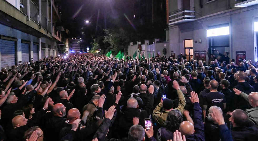 ITALIA / FASCISMO. La giustizia che assolve i saluti fascisti