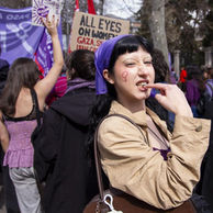 GIOVANI E POLITICA. I giovani non si stanno spostando a destra, la nuova divisione politica è di genere