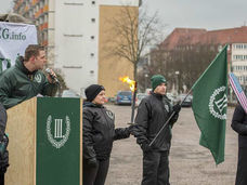 GERMANIA. Fascisti che si organizzano in una scuola vicino a te