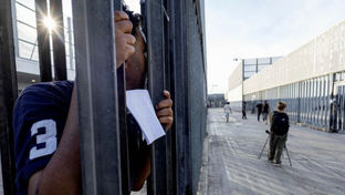 Detenere per governare: nei CPR d’Italia si parla già la lingua di Trump | il report